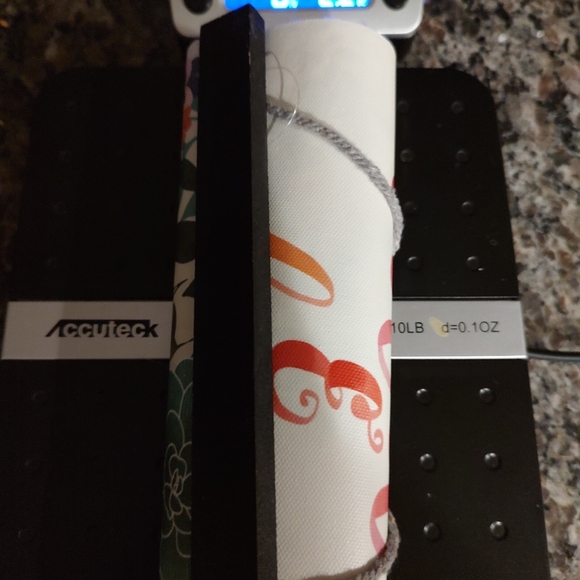 Add a touch of nature to any room with this beautiful hand-painted floral sign. - Picture 8 of 8